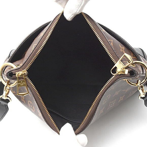 LOUIS VUITTON Brown Monogram Shoulder Bag - Picture 4 of 10